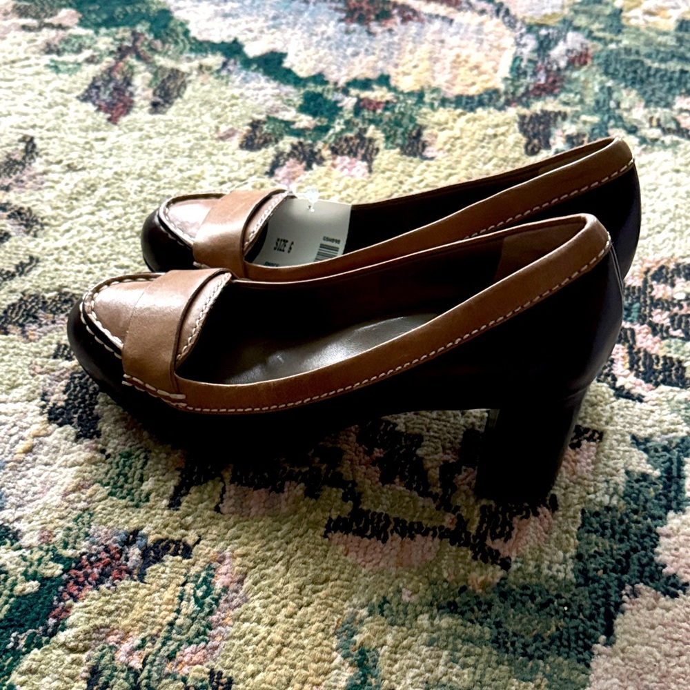 New C&H women's shoes. Elegant Tan and Black Women's Loafers